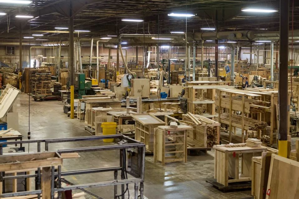 Lakeland Mills Rustic Furniture Factory
